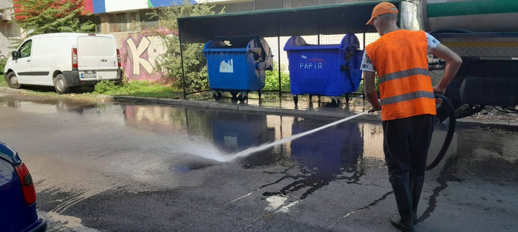 Pranje kontejnera u Mostaru