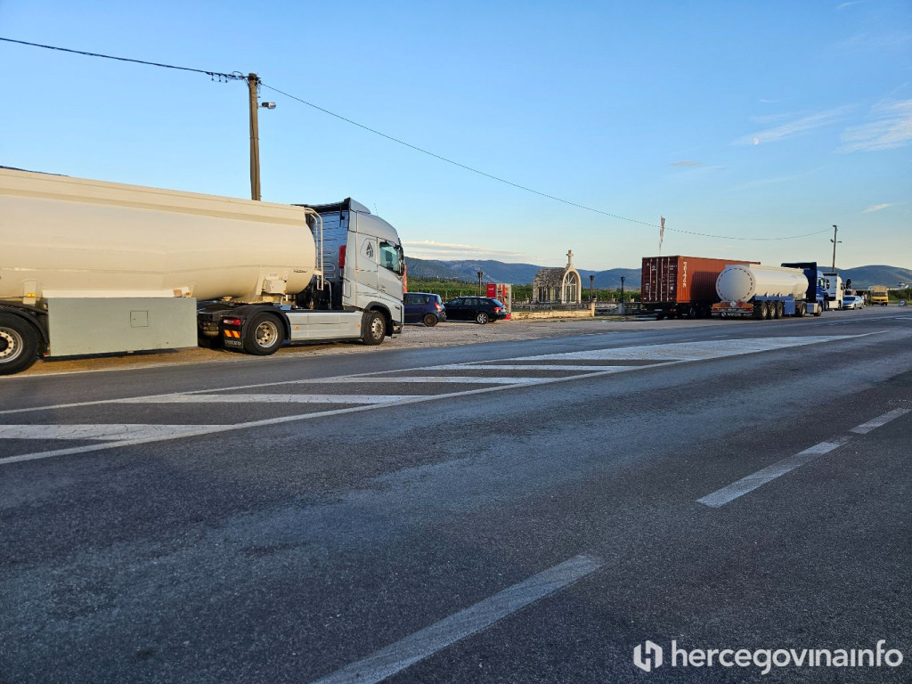 Prosvjed prijevoznika, kamioni u Mostaru