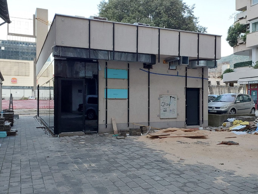 Sporni objekt u naselju Ledara i nelegalna nadogranja