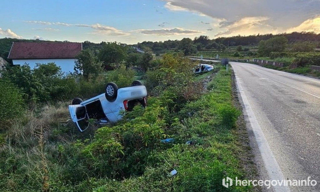 Sretnice prometna nesreća, prevrtanje vozila