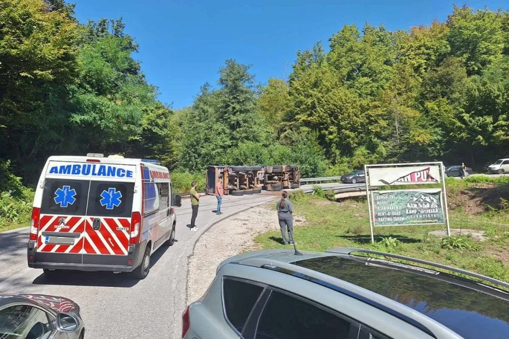 vozač kamiona poginuo na putu Foča Gacko