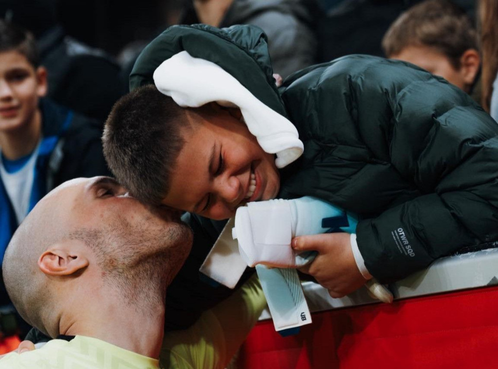 Goran Karačić i dječak u Mainzu