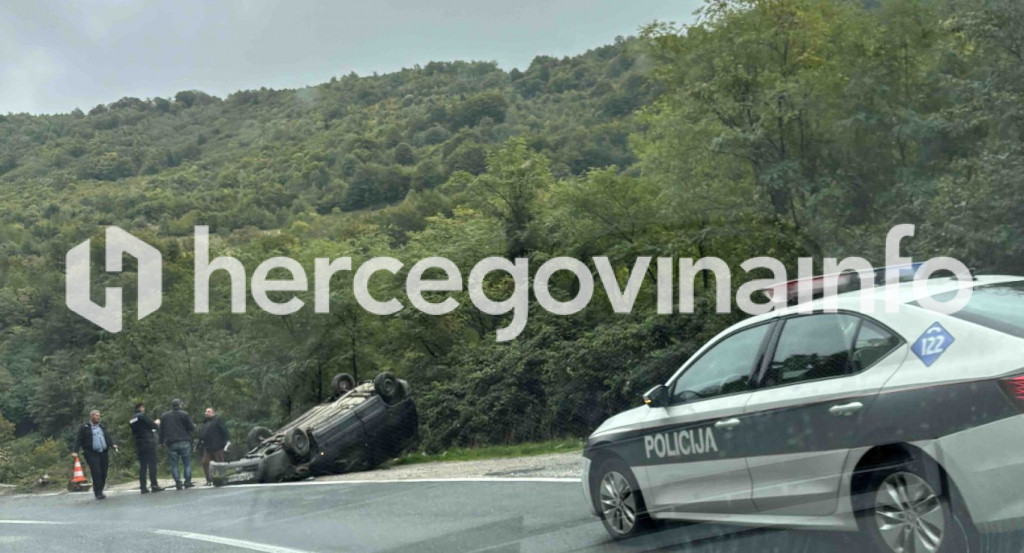 Nezgoda na Bradini, automobil na krovu