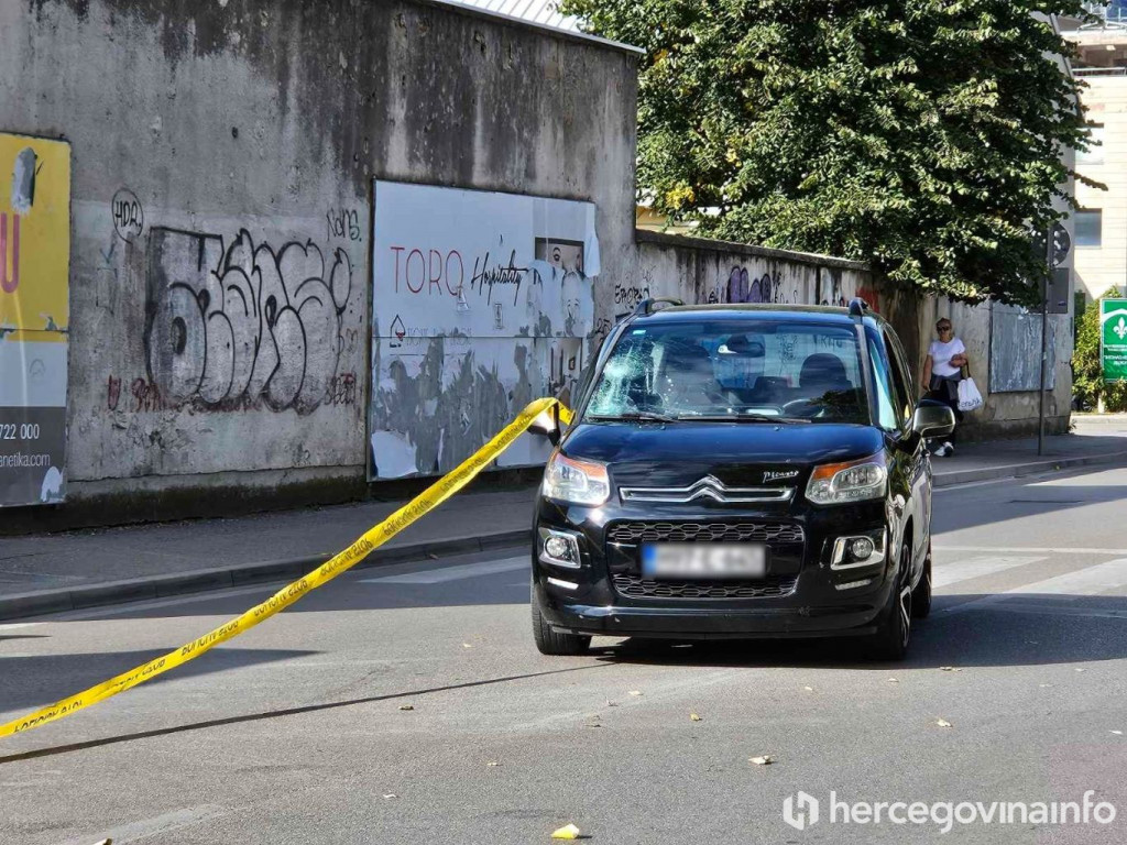 pješak maršala Tita Mostar