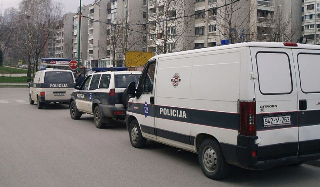 Policija, dvojica Mađara uhićena u Tuzli zbog špijunaže