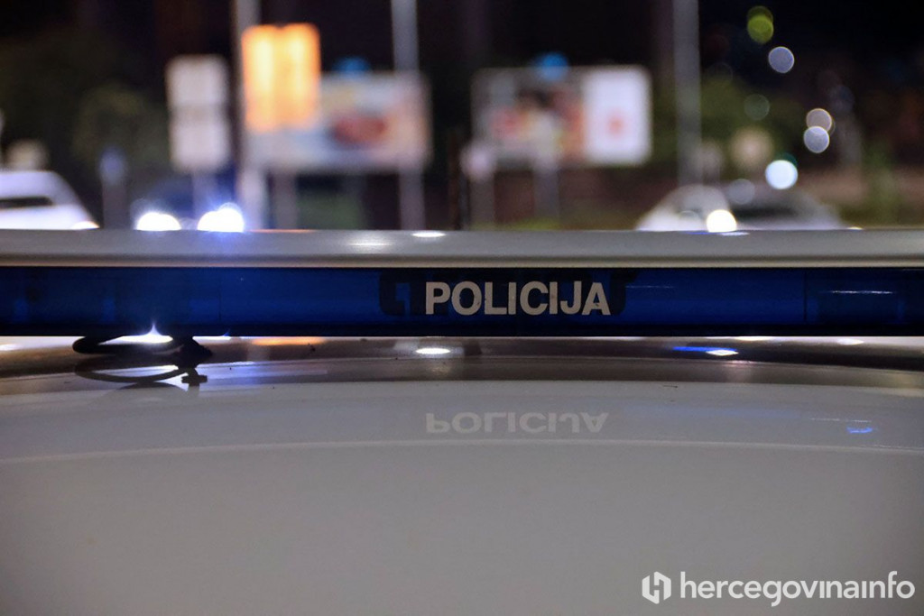 policija noć rotacije