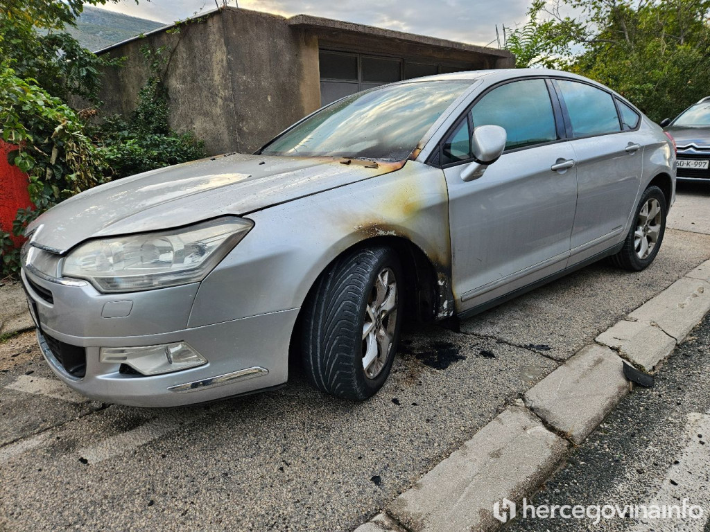 Požar na automobilu u Donjoj mahali