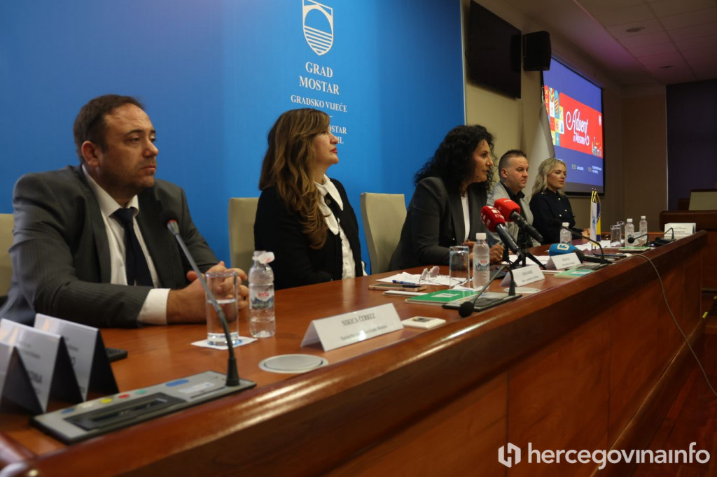 Predstavnici Grada Mostara predstavili su program Adventa i dočeka Nove 2026.