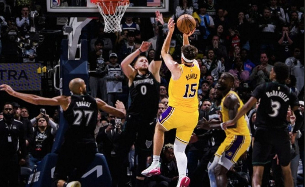 Reaves donio Lakersima pobjedu