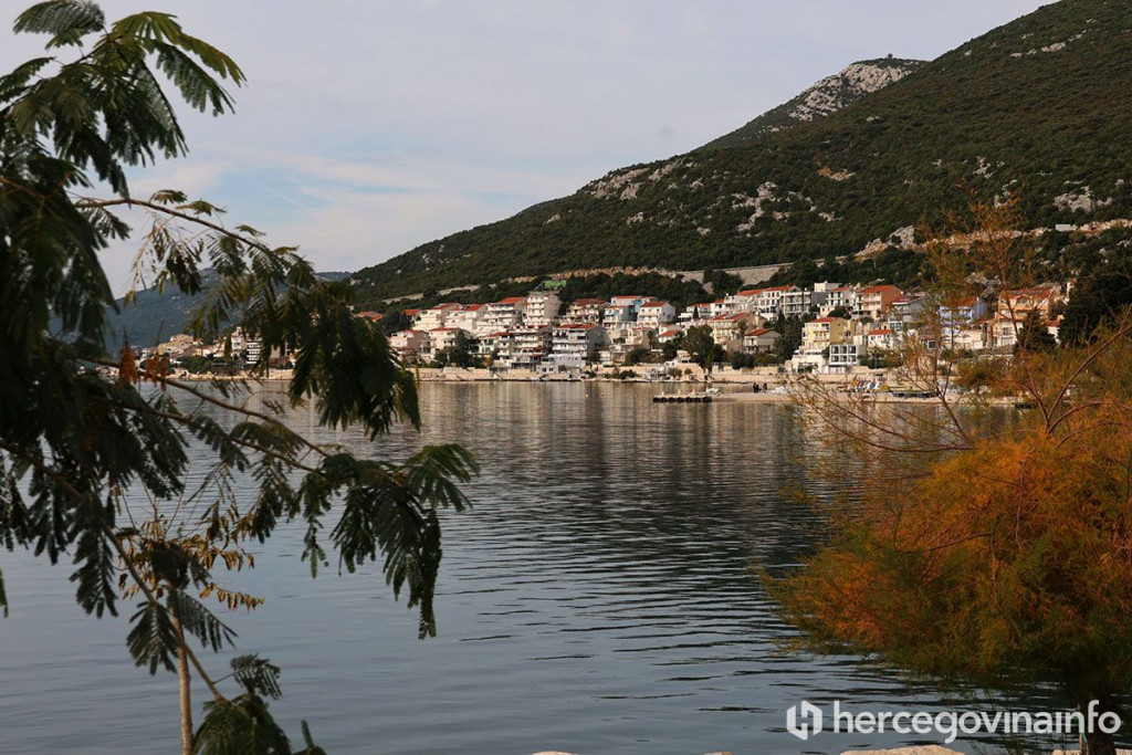 Neum Pelješki most
