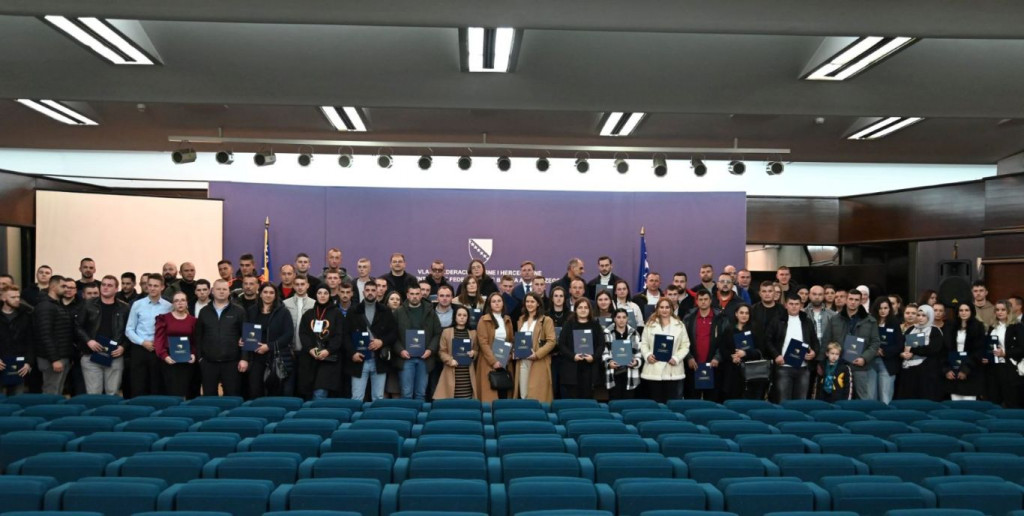 'Pokretanje poslovanja mladih poljoprivrednika'