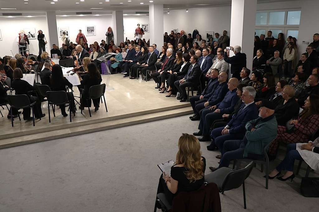 Promovirana monografija '70 godina Simfonijskog orkestra Mostar'