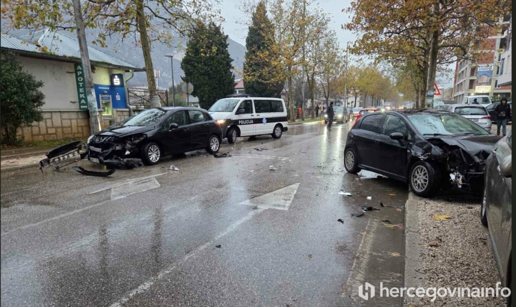 Prometna nezgoda ispred bolnice “Safet Mujić”