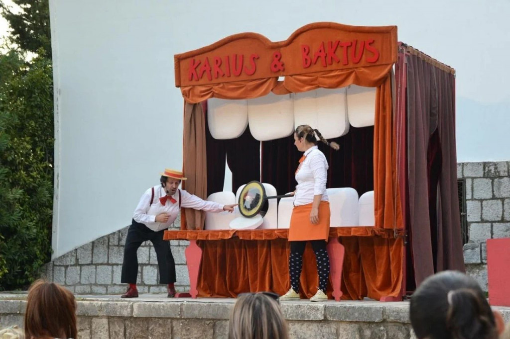 Lutkarsko kazalište Mostar izvelo je dvije predstave na festivalu Pupica u Dubrovniku, a potom nastavilo gostovanje na River Festu u Ljubuškom.